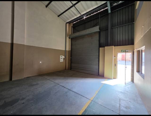 353M² WAREHOUSE TO LET IN STORMILL